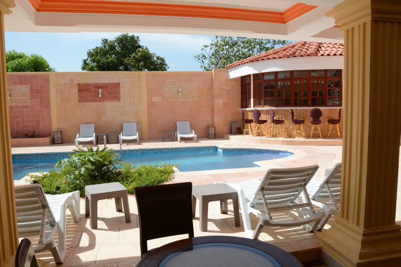 Hotel Tabarre 'S Palace Puerto Príncipe Exterior foto
